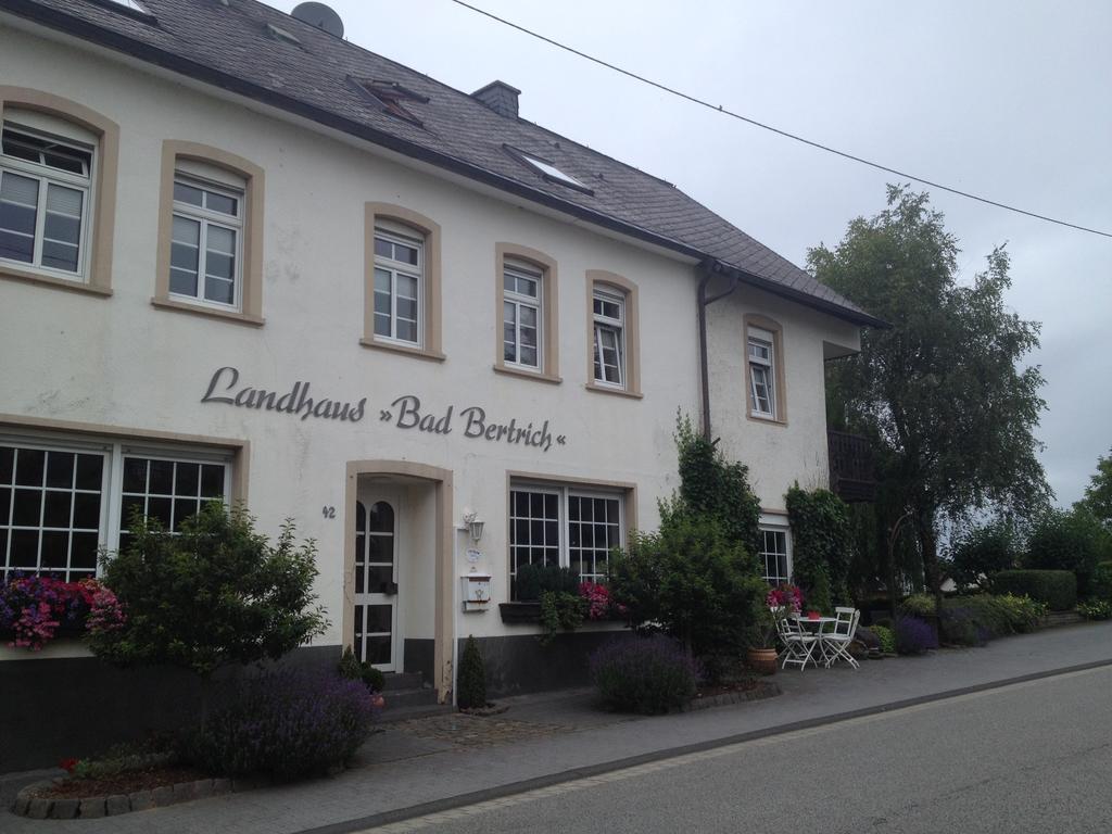 Landhaus Bad Bertrich Zewnętrze zdjęcie